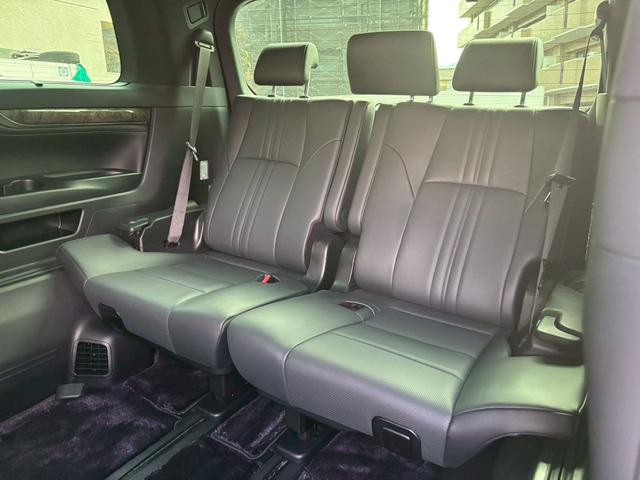 アルファードハイブリッド エグゼクティブラウンジ　ＴＶ＆ナビ　革シート　パワーシート　バックカメラ　後席モニター　アダプティブクルーズコントロール　電動リアゲート　両側電動スライドドア　ＥＴＣ　キーレスエントリー　スマートキー　４ＷＤ　全周囲カメラ（65枚目）