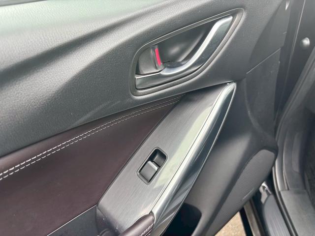 アテンザセダン ２５Ｓ　Ｌパッケージ　ＥＴＣ　ＴＶ＆ナビ　アダプティブクルーズコントロール　キーレスエントリー　スマートキー　パワーシート　バックカメラ　革シート　アルミホイール　ＨＩＤヘッドライト　アイドリングストップ　エアバック（35枚目）