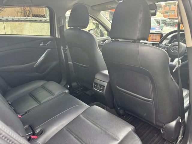 アテンザセダン ２５Ｓ　Ｌパッケージ　ＥＴＣ　ＴＶ＆ナビ　アダプティブクルーズコントロール　キーレスエントリー　スマートキー　パワーシート　バックカメラ　革シート　アルミホイール　ＨＩＤヘッドライト　アイドリングストップ　エアバック（36枚目）