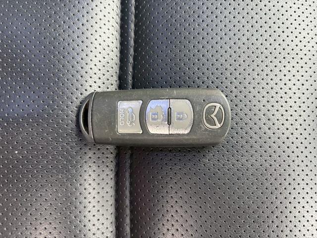 アテンザセダン ２５Ｓ　Ｌパッケージ　ＥＴＣ　ＴＶ＆ナビ　アダプティブクルーズコントロール　キーレスエントリー　スマートキー　パワーシート　バックカメラ　革シート　アルミホイール　ＨＩＤヘッドライト　アイドリングストップ　エアバック（48枚目）