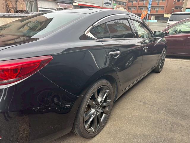 アテンザセダン ２５Ｓ　Ｌパッケージ　ＥＴＣ　ＴＶ＆ナビ　アダプティブクルーズコントロール　キーレスエントリー　スマートキー　パワーシート　バックカメラ　革シート　アルミホイール　ＨＩＤヘッドライト　アイドリングストップ　エアバック（52枚目）