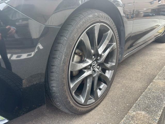 アテンザセダン ２５Ｓ　Ｌパッケージ　ＥＴＣ　ＴＶ＆ナビ　アダプティブクルーズコントロール　キーレスエントリー　スマートキー　パワーシート　バックカメラ　革シート　アルミホイール　ＨＩＤヘッドライト　アイドリングストップ　エアバック（70枚目）