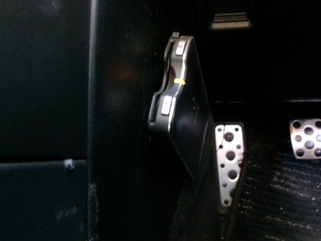 アルテッツァ ＲＳ２００　Ｚエディション　６速ミッション　社外１７インチアルミホイール　社外マフラー　大型リアウィング　社外ナビ　地デジＴＶ　ドライブレコーダー　タイミングベルト交換済み（12枚目）