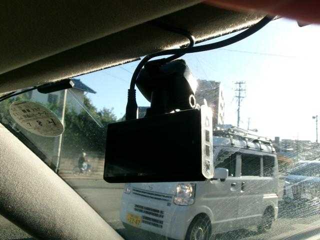 アルテッツァ ＲＳ２００　Ｚエディション　６速ミッション　社外１７インチアルミホイール　社外マフラー　大型リアウィング　社外ナビ　地デジＴＶ　ドライブレコーダー　タイミングベルト交換済み（13枚目）