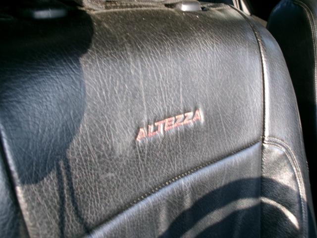 アルテッツァ ＲＳ２００　Ｚエディション　６速ミッション　社外１７インチアルミホイール　社外マフラー　大型リアウィング　社外ナビ　地デジＴＶ　ドライブレコーダー　タイミングベルト交換済み（14枚目）