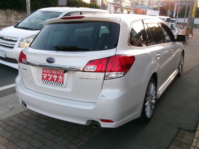 レガシィツーリングワゴン ２．５ＧＴ　Ｓパッケージ　６速ミッション　純正アルミホイール　社外ＨＤＤナビ　フルセグＴＶ　Ｂカメラ　ＨＩＤヘッドライト　スマートキー　プッシュスタート　タイミングベルト交換済み（17枚目）