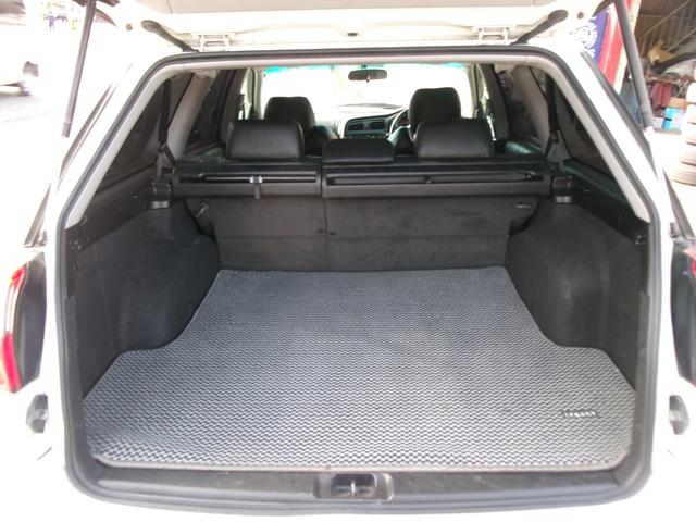 レガシィツーリングワゴン ＧＴ－ＢリミテッドＩＩ　５速ＭＴ　社外アルミ　社外マフラー　車高調　エアロパーツ　ＳＴｉブーストコントローラー　ＨＩＤヘッドライト　ＨＤＤナビ　フルセグＴＶ　タイミングベルト交換済み（5枚目）