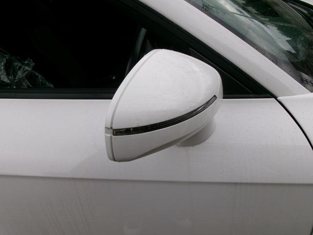 �E�B���J�[�t���h�A�~���[�I