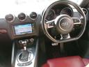 ＴＴクーペ １．８ＴＦＳＩ　純正１８インチアルミホイール　赤レザーシート　ＨＤＤナビ　フルセグＴＶ　バックカメラ　ＨＩＤヘッドライト　電動リアスポイラー　キーレス　ＥＴＣ（7枚目）
