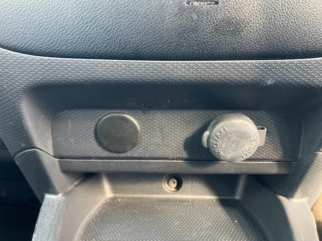 ソリオバンディット ＤＪＥ　レーダーブレーキサポートＩＩ　ナビテレビ　両側パワースライドドア　チェーンベルト　スマートキー　プッシュスタート　セキュリティー　アイドリングストップ（25枚目）