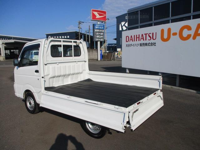 KCエアコン・パワステ農繁仕様 荷台作業灯(5枚目)