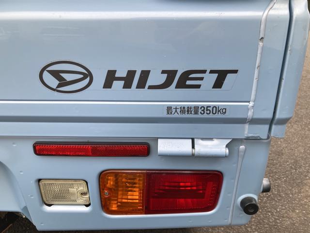 スタンダード 4WD 5速マニュアル車 エアコンパワステ付き 運転席助手席サンバイザー付き ヘッドライトレベリング機能 ワイドCDラジオチューナー付き(14枚目)