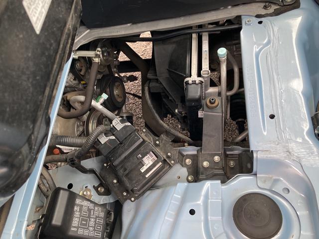 スタンダード 4WD 5速マニュアル車 エアコンパワステ付き 運転席助手席サンバイザー付き ヘッドライトレベリング機能 ワイドCDラジオチューナー付き(30枚目)