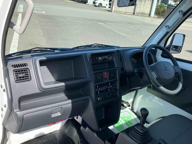 ミニキャブトラック みのり　走行距離無制限１２ヶ月保証付き　運転席エアバック　パワーステアリング　エアコン　切替式４ＷＤ　ＡＢＳ　デュアルエアバッグ　禁煙車（22枚目）