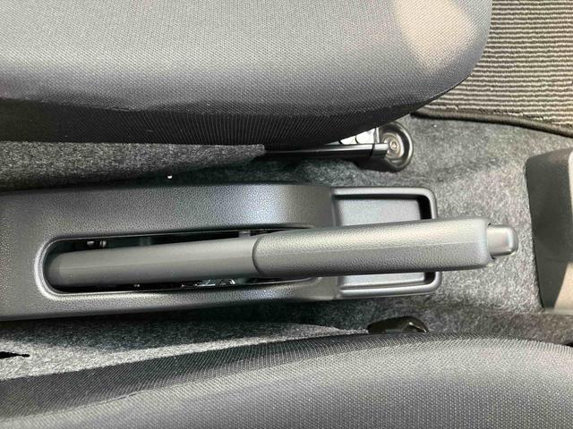 ミライース Ｘ　ＳＡＩＩＩ　ワンオーナー　走行距離無制限１２ヶ月保証付き　オーディオなし　バックカメラ付き　コーナーセンサー搭載　アイドリングストップ車　オートライト　オートハイビーム（17枚目）