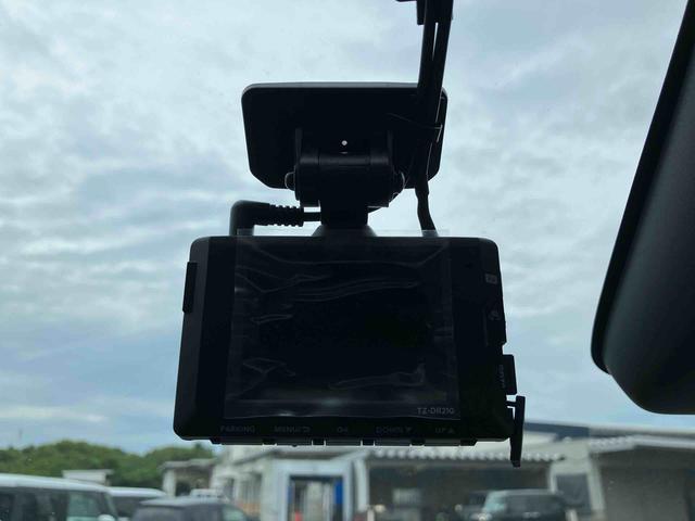 ハイラックス Ｚ　走行距離無制限１２ヶ月保証付き　リヤカメラ　ＵＳＢ接続　切替４ＷＤ　定期点検記録簿　ミュージックプレイヤー接続可　ＢＴ接続　イモビライザー　アルミ　ＥＴＣ搭載　メモリーナビ　ＤＶＤ再生　ターボ車　禁煙（30枚目）