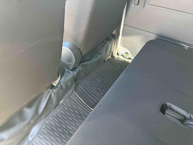ハイゼットカーゴ ＤＸ　ワンオーナー　走行距離無制限１２ヶ月保証付き　禁煙　セキュリティアラーム　エコアイドル　ハイビームアシスト　ＥＳＣ　オートライト　記録簿　レーンアシスト　両席エアバッグ　ワンオーナー　ＡＢＳ　運転席エアバッグ（34枚目）