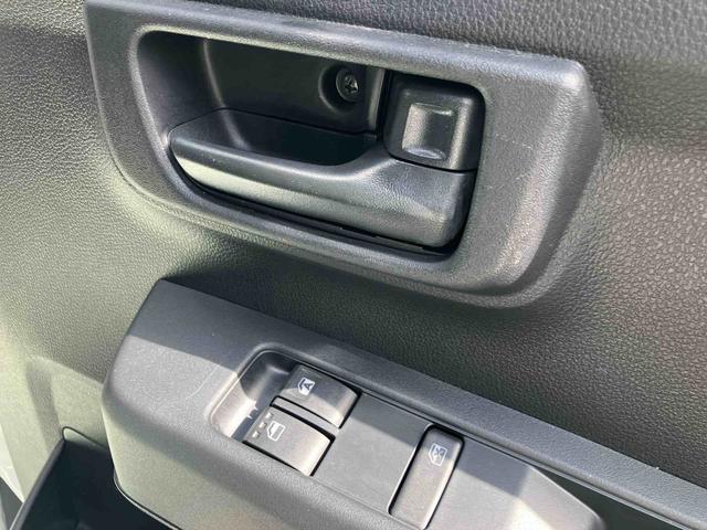 ハイゼットカーゴ ＤＸ　ワンオーナー　走行距離無制限１２ヶ月保証付き　禁煙　両側スライドドア　エコアイドル　ハイビームアシスト　ＥＳＣ　オートライト　記録簿　レーンアシスト　両席エアバッグ　ワンオーナー　ＡＢＳ　運転席エアバッグ　プリクラ（28枚目）