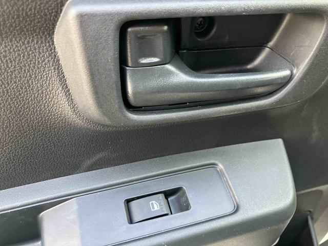 ハイゼットカーゴ ＤＸ　ワンオーナー　走行距離無制限１２ヶ月保証付き　禁煙　両側スライドドア　エコアイドル　ハイビームアシスト　ＥＳＣ　オートライト　記録簿　レーンアシスト　両席エアバッグ　ワンオーナー　ＡＢＳ　運転席エアバッグ　プリクラ（30枚目）