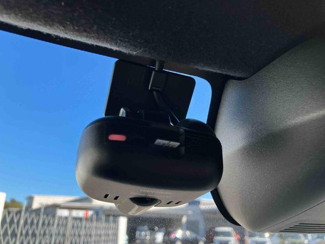 タント カスタムＸ　走行距離無制限１２ヶ月保証付き　衝突軽減ブレーキ　車線逸脱防止　Ｂｌｕｅｔｏｏｔｈオーディオ　アイドリングストップ機能　Ｂカメラ　ナビ　禁煙　盗難警報装置　ＬＥＤ　キーレスエントリー　オートＬＥＤ（7枚目）