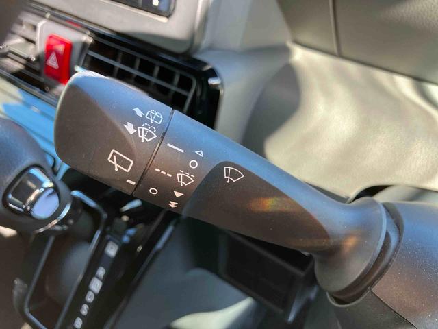 タント カスタムＸ　走行距離無制限１２ヶ月保証付き　衝突軽減ブレーキ　車線逸脱防止　Ｂｌｕｅｔｏｏｔｈオーディオ　アイドリングストップ機能　Ｂカメラ　ナビ　禁煙　盗難警報装置　ＬＥＤ　キーレスエントリー　オートＬＥＤ（22枚目）