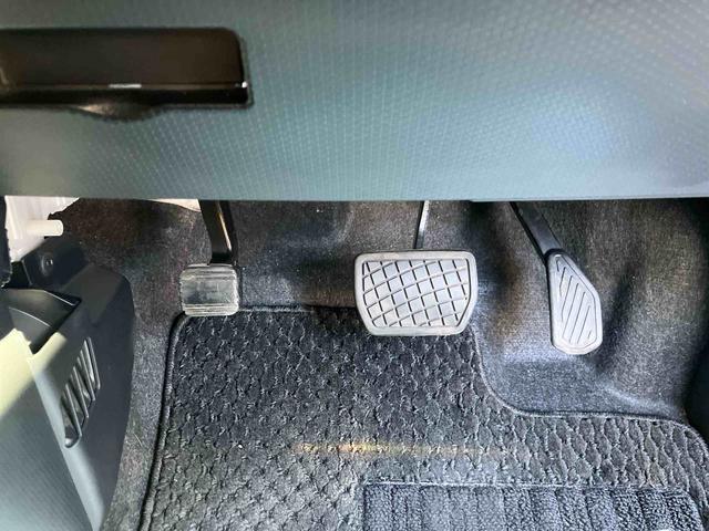 タント カスタムＸ　走行距離無制限１２ヶ月保証付き　衝突軽減ブレーキ　車線逸脱防止　Ｂｌｕｅｔｏｏｔｈオーディオ　アイドリングストップ機能　Ｂカメラ　ナビ　禁煙　盗難警報装置　ＬＥＤ　キーレスエントリー　オートＬＥＤ（27枚目）