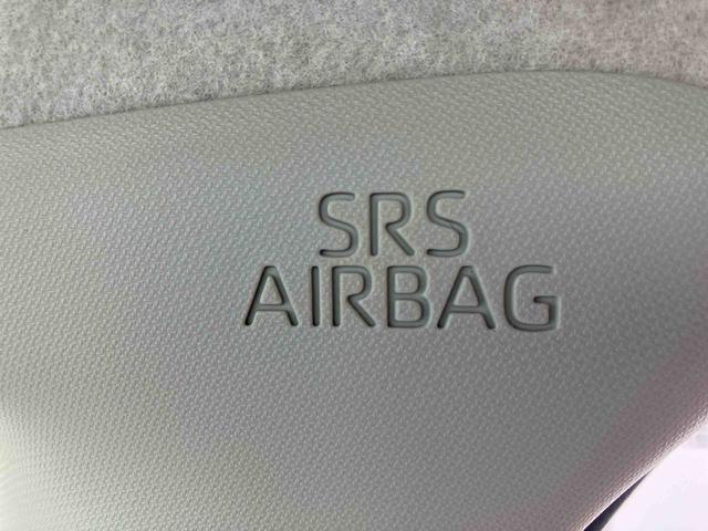 タント ファンクロスターボ　走行距離無制限１２ヶ月保証付き　ＬＥＤランプ　シートヒータ　衝突軽減ブレーキ　ＵＳＢ　Ｒカメラ　スマートキ　禁煙　ｉ－ｓｔｏｐ　車線逸脱警報　盗難警報装置　オートライト　アルミ　キーフリー　ターボ（32枚目）