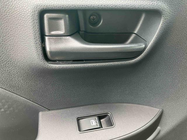 タント ファンクロスターボ　走行距離無制限１２ヶ月保証付き　ＬＥＤランプ　シートヒータ　衝突軽減ブレーキ　ＵＳＢ　Ｒカメラ　スマートキ　禁煙　ｉ－ｓｔｏｐ　車線逸脱警報　盗難警報装置　オートライト　アルミ　キーフリー　ターボ（41枚目）