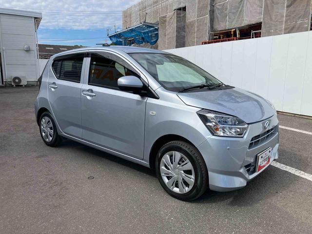 ミライース Ｘ　リミテッドＳＡＩＩＩ　走行距離無制限１２ヶ月保証付き　ナビゲーション搭載　ドライブレコーダー搭載　バックカメラ　アイドリングストップ車　コーナーセンサー　オートライト　オートハイビーム（9枚目）