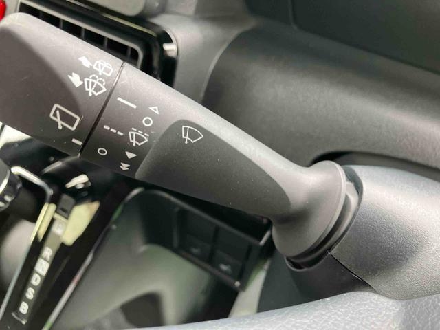 タント カスタムＸ　走行距離無制限１２ヶ月保証付き　衝突軽減ブレーキ　車線逸脱防止　Ｂｌｕｅｔｏｏｔｈオーディオ　アイドリングストップ機能　Ｂカメラ　ナビ　禁煙　盗難警報装置　ＬＥＤ　キーレスエントリー　オートＬＥＤ（22枚目）