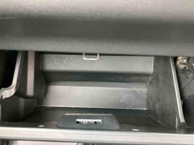 「支払い総額」は、弊社管轄エリア内登録で店頭納車の場合の金額となっております。