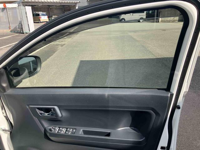 ミライース Ｘ　ＳＡＩＩＩ　ワンオーナー　走行距離無制限１２ヶ月保証付き　盗難防止アラーム　衝突回避支援ブレーキ機能　レーンキープアシスト　運転席助手席エアバック　Ｂカメ　横滑防止　点検記録簿付　１オーナー　ＬＥＤライト　オートハイビーム（28枚目）