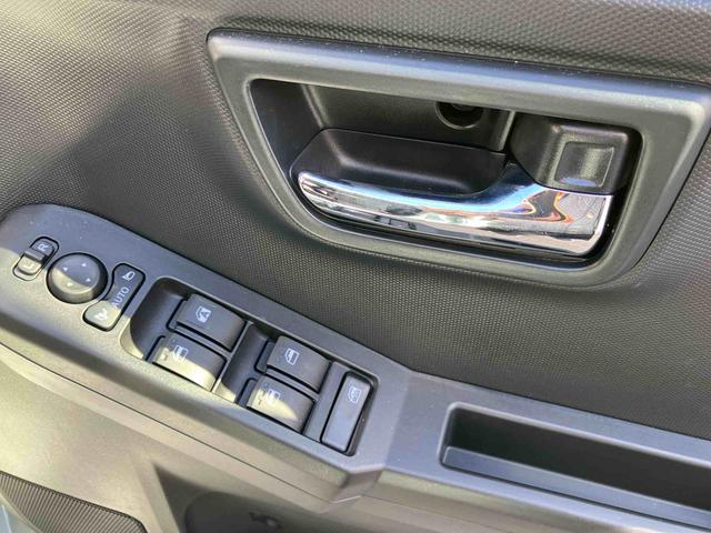 タフト G ワンオーナー 走行距離無制限12ヶ月保証付き 被害軽減ブレーキ シートH リアカメラ スマートキー&プッシュスタート 車線逸脱防止 点検記録簿 1オーナー 盗難防止システム オートマチックハイビーム ガラスルーフ(31枚目)