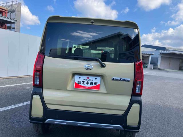 タント ファンクロス ワンオーナー 走行距離無制限12ヶ月保証付き 衝突軽減システム 両側オートドア シートヒータ 禁煙車 ワンオーナー オートLED レーンキープアシスト Bカメラ LEDヘットライト キーレスエントリー スマートキ-(11枚目)