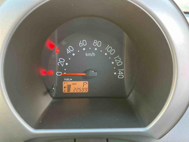 ハイゼットカーゴ デラックスリミテッド 走行距離無制限12ヶ月保証付き エアバッグ 禁煙車 助手席エアバック ABS 記録簿 両側スライドドア 盗難防止(21枚目)