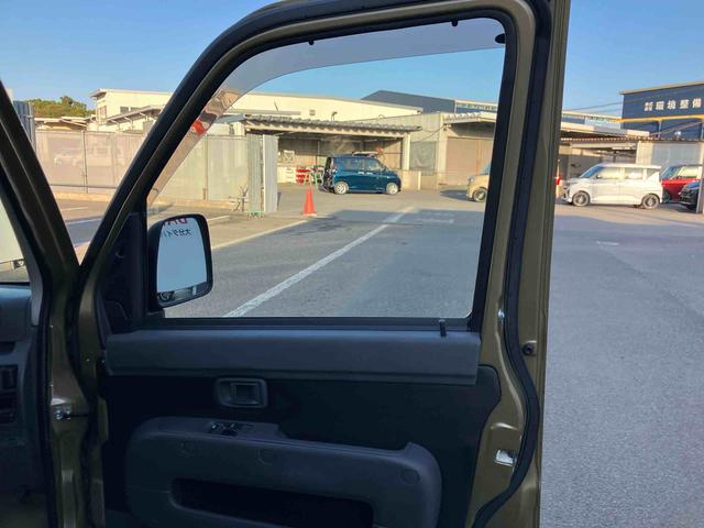 ハイゼットカーゴ デラックスリミテッド 走行距離無制限12ヶ月保証付き エアバッグ 禁煙車 助手席エアバック ABS 記録簿 両側スライドドア 盗難防止(27枚目)