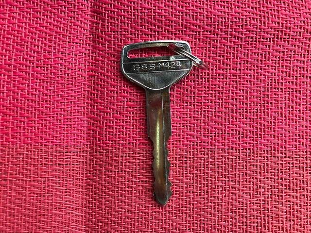 ハイゼットカーゴ デラックスリミテッド 走行距離無制限12ヶ月保証付き エアバッグ 禁煙車 助手席エアバック ABS 記録簿 両側スライドドア 盗難防止(37枚目)