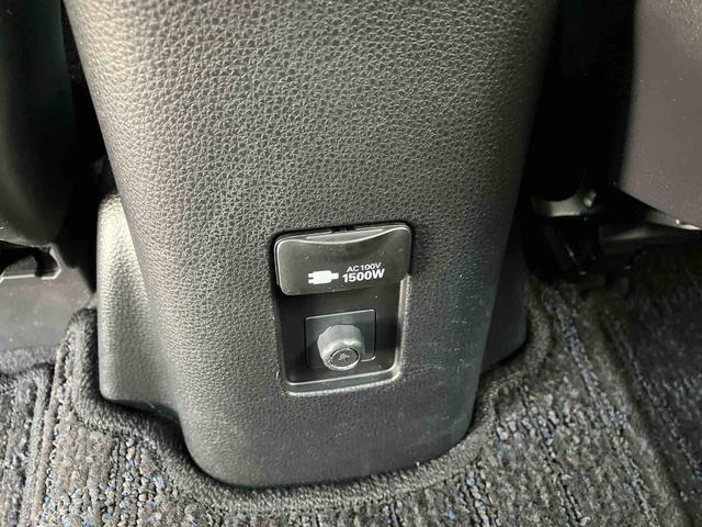 �X�^�b�t�́A�}�X�N���p�ɂĐڋq���΂����Ē����܂��B