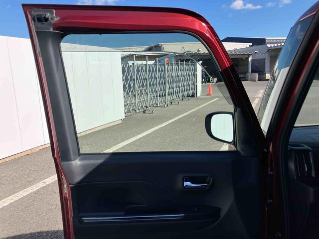 �X�^�b�t�́A�}�X�N���p�ɂĐڋq���΂����Ē����܂��B