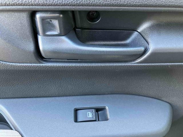 ムーヴ Ｘ　ワンオーナー　走行距離無制限１２ヶ月保証付き　ディスプレイオーディオ　バックカメラ　ステアリングスイッチ　オートライト　オートハイビーム　オートエアコン　アイドリングストップ車　両側スライドドア（32枚目）