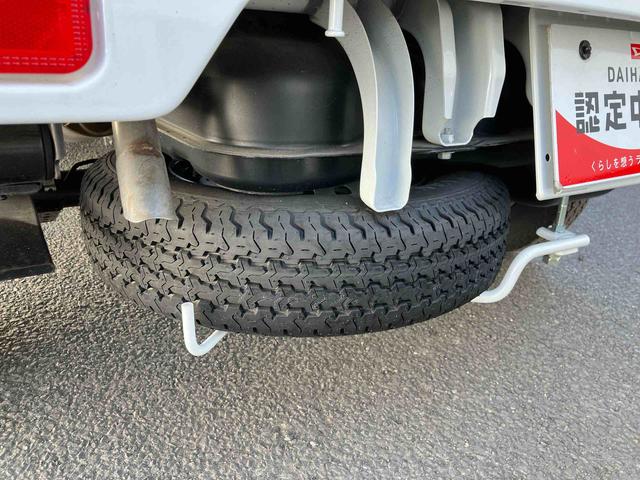 キャリイトラック ＫＣエアコン・パワステ　走行距離無制限１２ヶ月保証付き　整備点検記録簿　禁煙　助手席エアバック　ＡＣ　運転席エアバック　パートタイム４ＷＤ　パワステ　横滑防止　ＡＢＳ　オートライト　盗難防止システム　踏み間違い防止（40枚目）