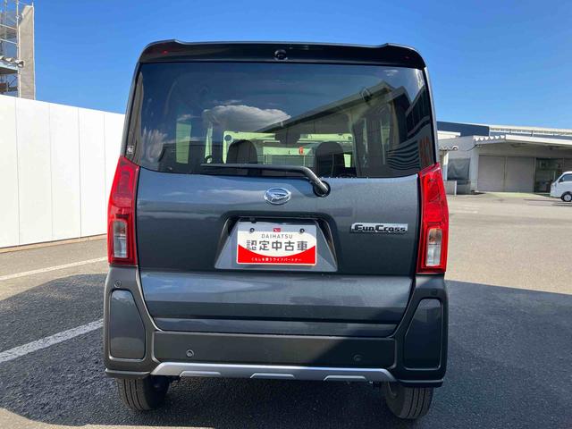 タント ファンクロス　ワンオーナー　走行距離無制限１２ヶ月保証付き　衝突軽減システム　両側オートドア　シートヒータ　禁煙車　ワンオーナー　オートＬＥＤ　レーンキープアシスト　Ｂカメラ　ＬＥＤヘットライト　キーレスエントリー　スマートキ－（11枚目）