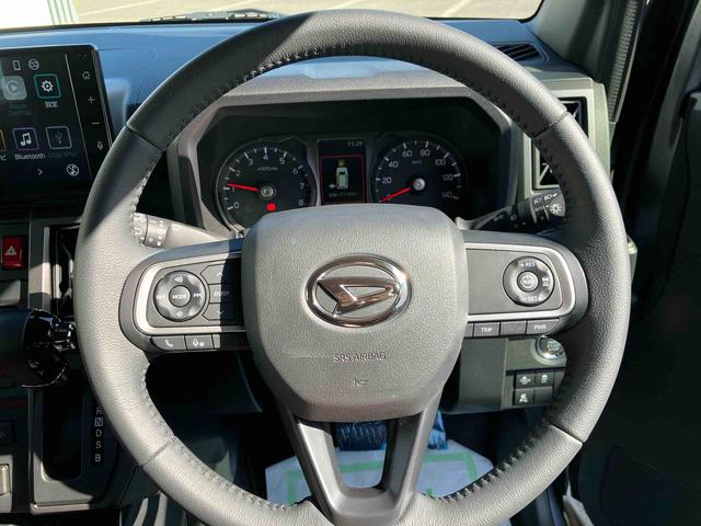 タフト Ｇ　ダーククロムベンチャー　ワンオーナー　走行距離無制限１２ヶ月保証付き　１オ－ナ－　ＢＬＵＥＴＯＯＴＨ　アダプティブクルコン　ＵＳＢ　リアカメラ　オートマチックハイビーム　ＬＥＤライト　レーンキープアシスト　キーフリー　記録簿　アルミ（16枚目）