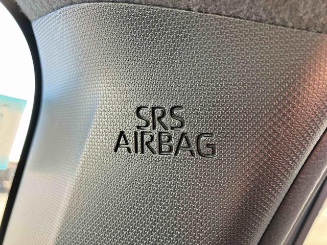 タフト Ｇ　ダーククロムベンチャー　ワンオーナー　走行距離無制限１２ヶ月保証付き　１オ－ナ－　ＢＬＵＥＴＯＯＴＨ　アダプティブクルコン　ＵＳＢ　リアカメラ　オートマチックハイビーム　ＬＥＤライト　レーンキープアシスト　キーフリー　記録簿　アルミ（28枚目）