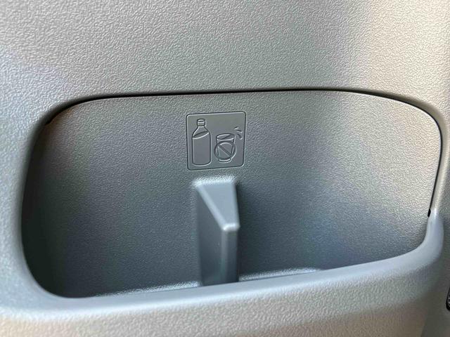 タフト Ｇ　ダーククロムベンチャー　ワンオーナー　走行距離無制限１２ヶ月保証付き　１オ－ナ－　ＢＬＵＥＴＯＯＴＨ　アダプティブクルコン　ＵＳＢ　リアカメラ　オートマチックハイビーム　ＬＥＤライト　レーンキープアシスト　キーフリー　記録簿　アルミ（45枚目）