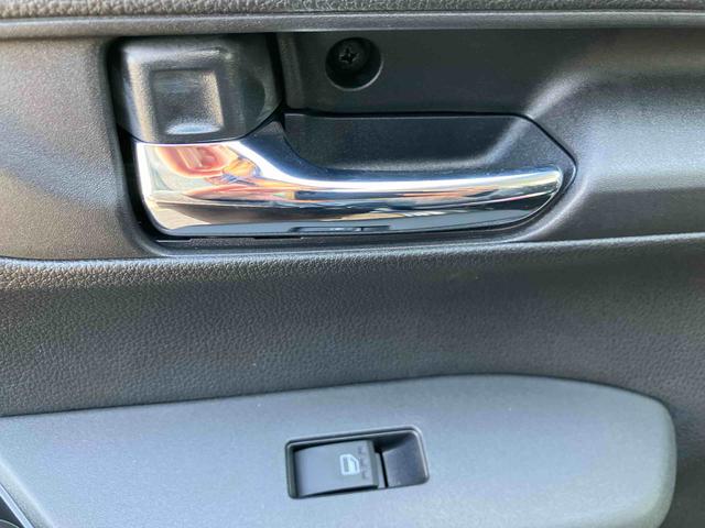 お問合せの際に、「車種」「年式」「色」「走行距離」をお伝え頂きますとスムーズにご案内ができます！