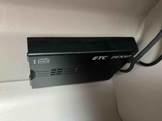 １．「保証」は万が一の故障や不具合が発生しても保証の対象の部品であれば無償で交換・修理を受ける事が出来ます。