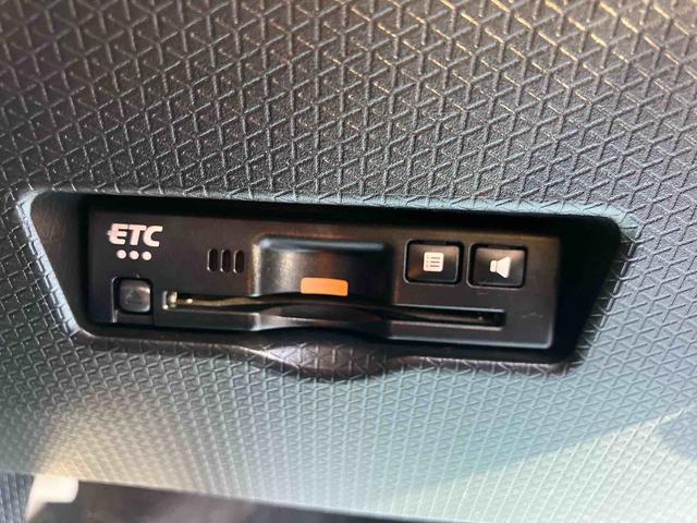 タント カスタムＲＳ　走行距離無制限１２ヶ月保証付き　両側パワスライドドア　レーンキープＡ　ＩＳＴＯＰ　ＢＴ対応　ＥＴＣ付き　メモリーナビゲーション　運転席シートヒーター　オートＬＥＤ　ターボエンジン　禁煙　ナビ付き（8枚目）