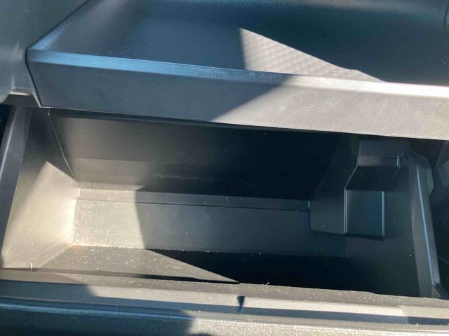 タント カスタムＲＳ　走行距離無制限１２ヶ月保証付き　両側パワスライドドア　レーンキープＡ　ＩＳＴＯＰ　ＢＴ対応　ＥＴＣ付き　メモリーナビゲーション　運転席シートヒーター　オートＬＥＤ　ターボエンジン　禁煙　ナビ付き（30枚目）