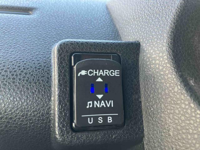 タント カスタムＲＳ　走行距離無制限１２ヶ月保証付き　両側パワスライドドア　レーンキープＡ　ＩＳＴＯＰ　ＢＴ対応　ＥＴＣ付き　メモリーナビゲーション　運転席シートヒーター　オートＬＥＤ　ターボエンジン　禁煙　ナビ付き（31枚目）